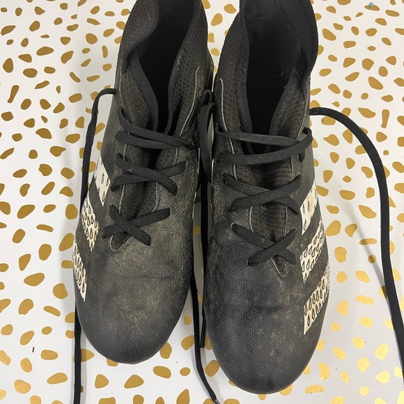 Adidas Jr Predator Freak Soccer Cleats - Picture 4 of 4